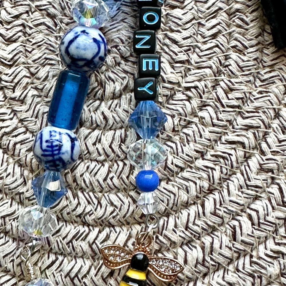 Keychain Purse charm Taylor Swift HONEY blue crystals Dekft beads tasseled - Picture 2 of 3